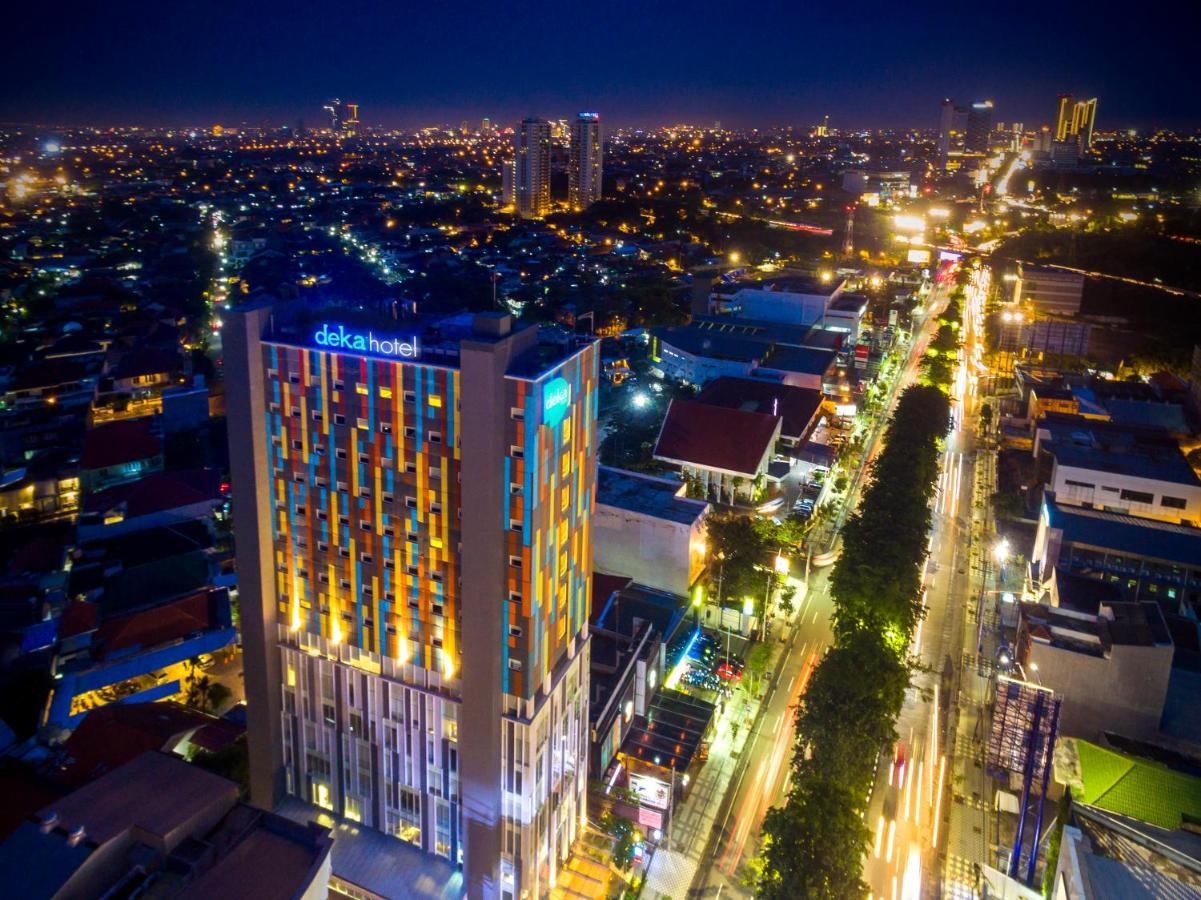 Deka Hotel Surabaya Hr Muhammad Exterior foto